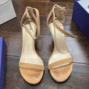 Stuart Weitzman Nunaked tan heels 7.5
